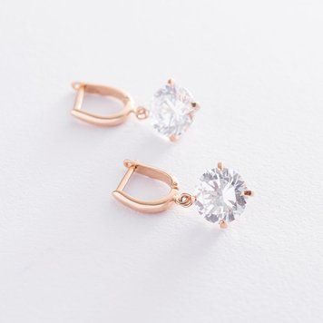 Серебряное кольцо с фианитами в красном золоте с04245 с04245 фото